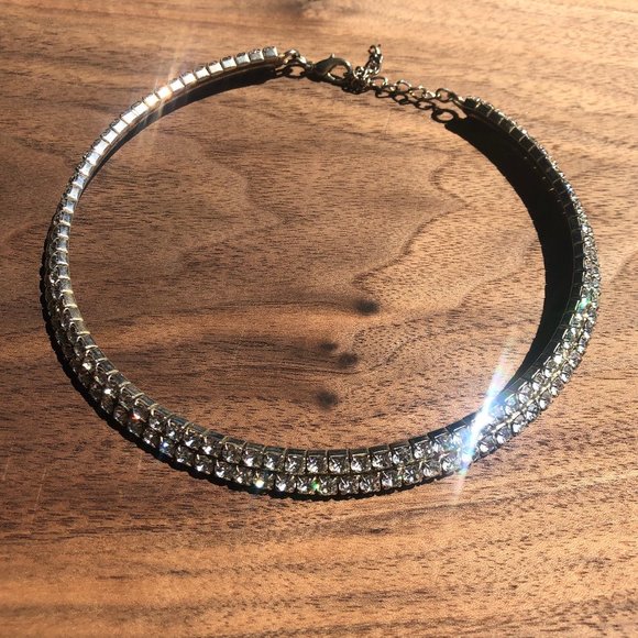 Vintage Jewelry - sparkly vintage choker